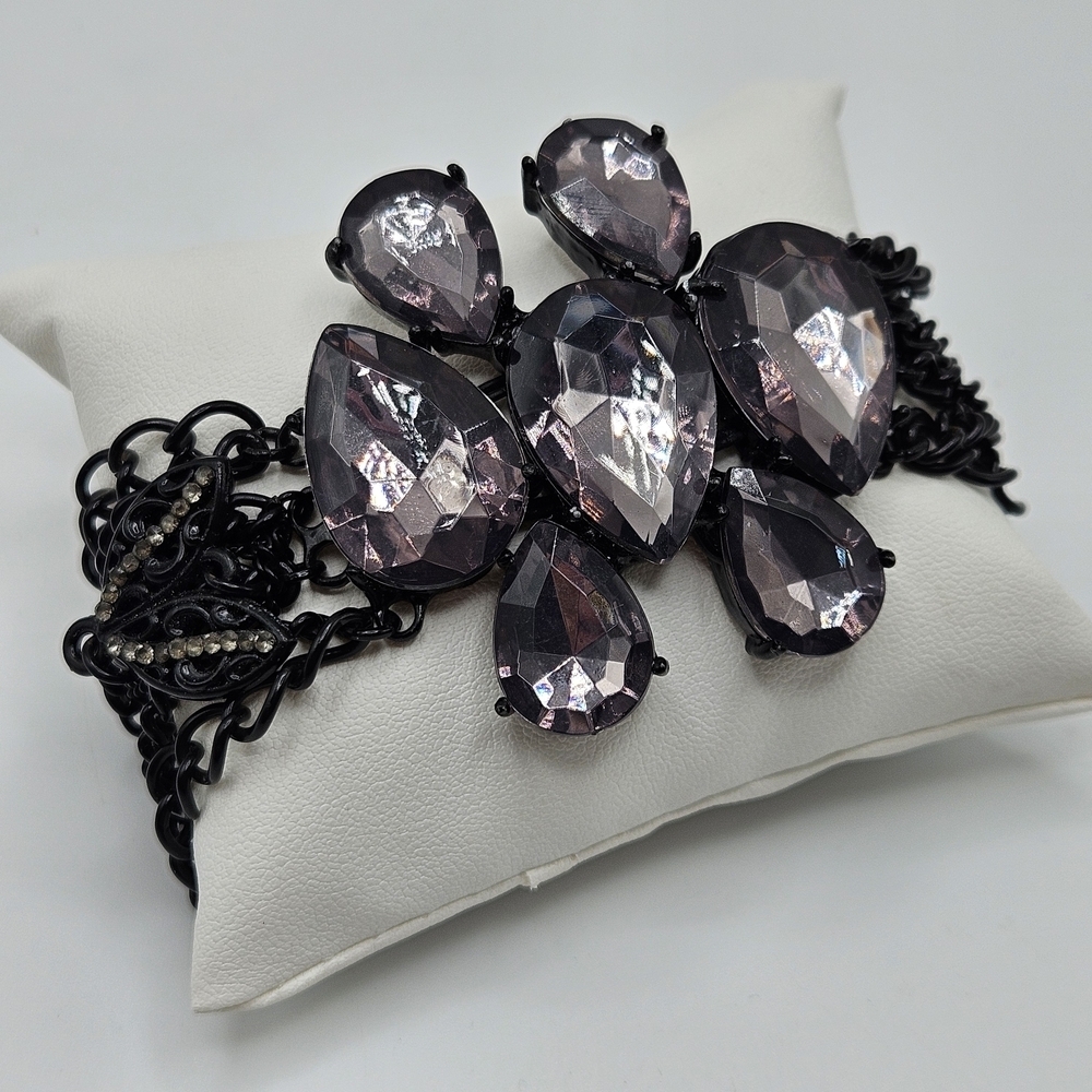 VINTAGE 80s Black Chain Acrylic Rhinestone Flower Statement Stretch Bracelet